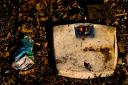 stillleben-mit-tetrapack-und-waage-im-wald-crw_4288.jpg