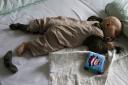 kind_schlaft_mit_nur_einem_socken-crw_9448.jpg